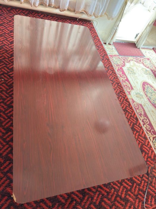 Stol 170x90 razmerli (hontaxta) 400 000 lelishamiz