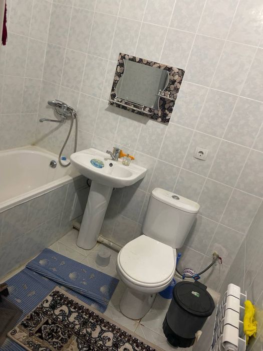 iD 0044 1 xonali kv  4 etaj.   op nurafshon kolso kirpichni dom