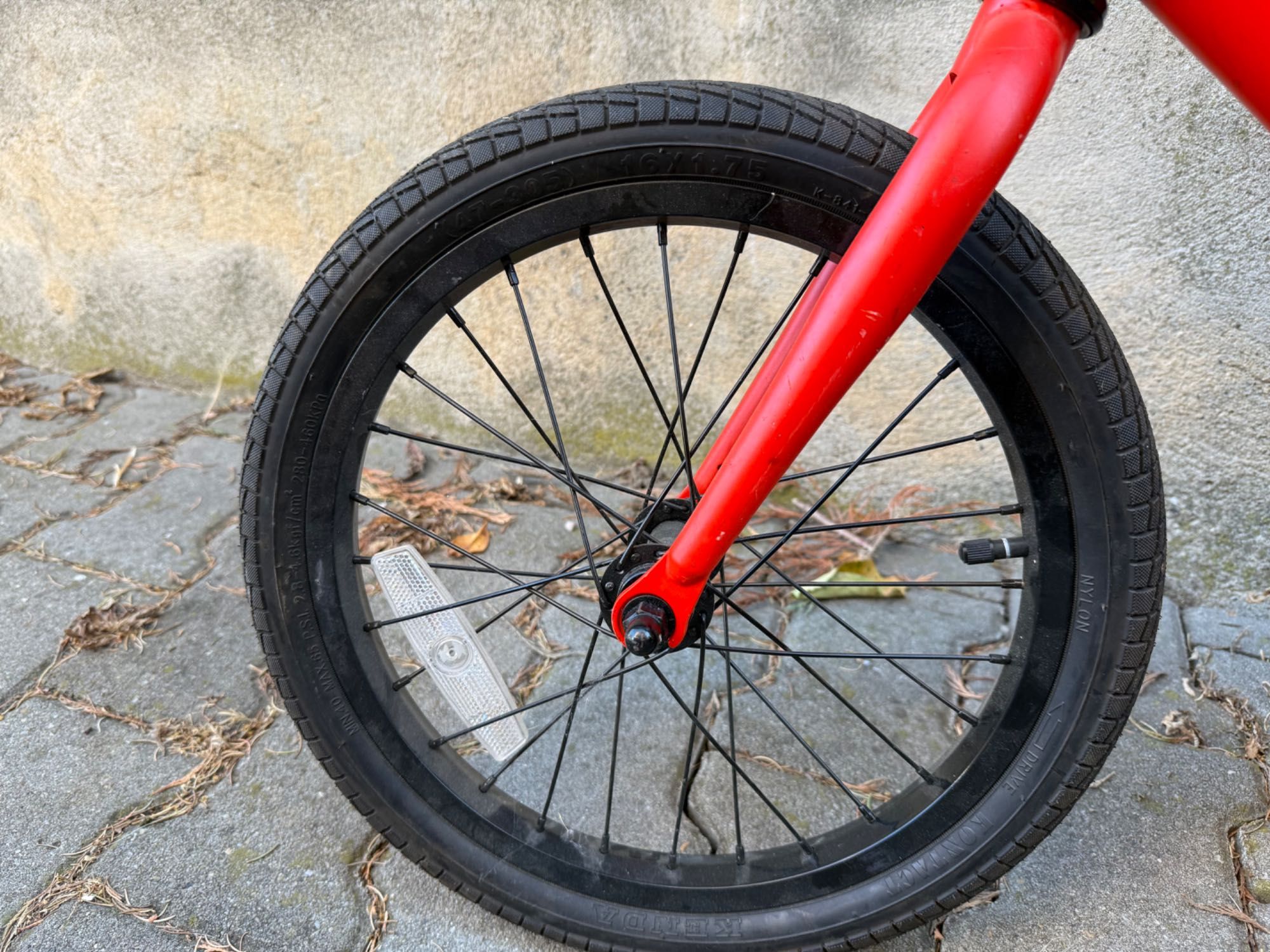 Vând bicicletă copii 16” aproape nouă