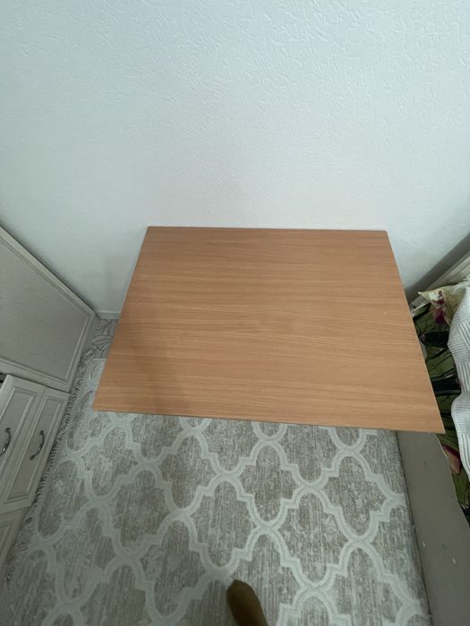 Срочно дешего продам стол складной