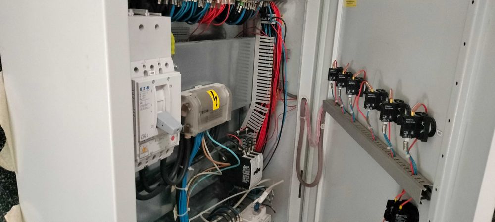 Tabloul electric complet echipat