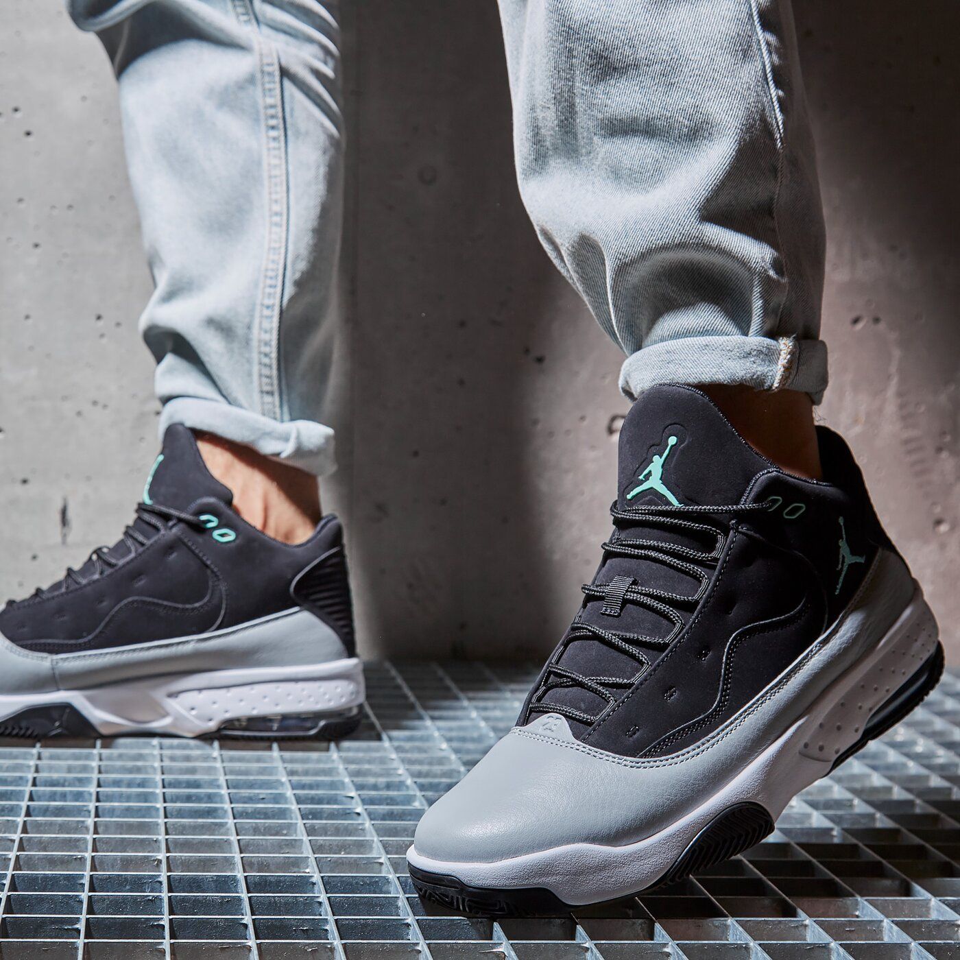 Jordan Max Aura 2 номер 42 код 11A