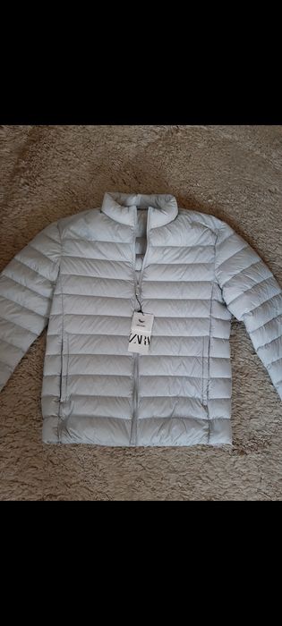 Geaca Zara Usoara cu puf de gasca,M 40