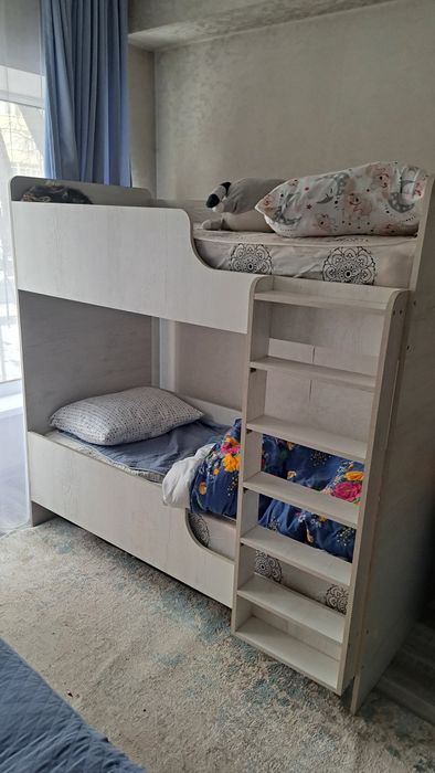 Двухярусная кровать