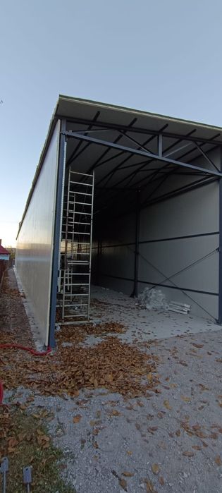 Depozit panouri sandwich termoizolante,constructii,containere,hale,etc