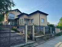 Casa vanzare Baicoi P+E spațioasa, zona centrala, mobilata- proprietar