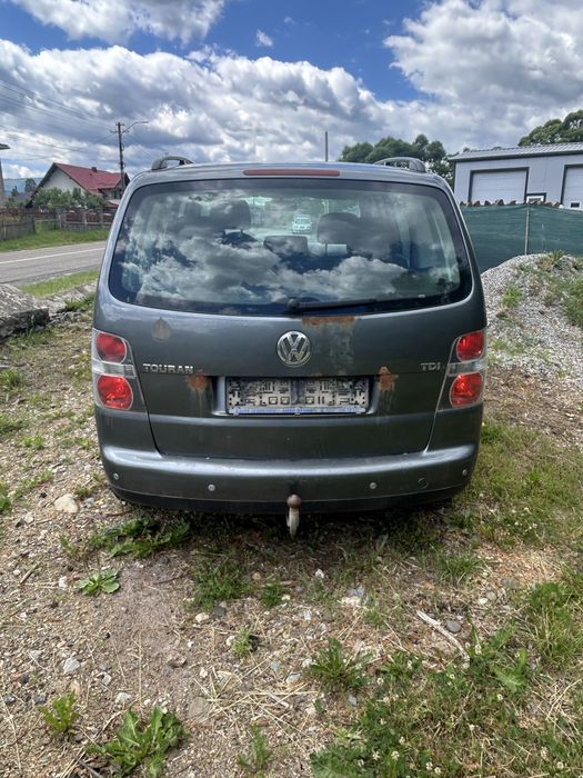 Dezmembrez Volkswagen Touran 1.9 TDI