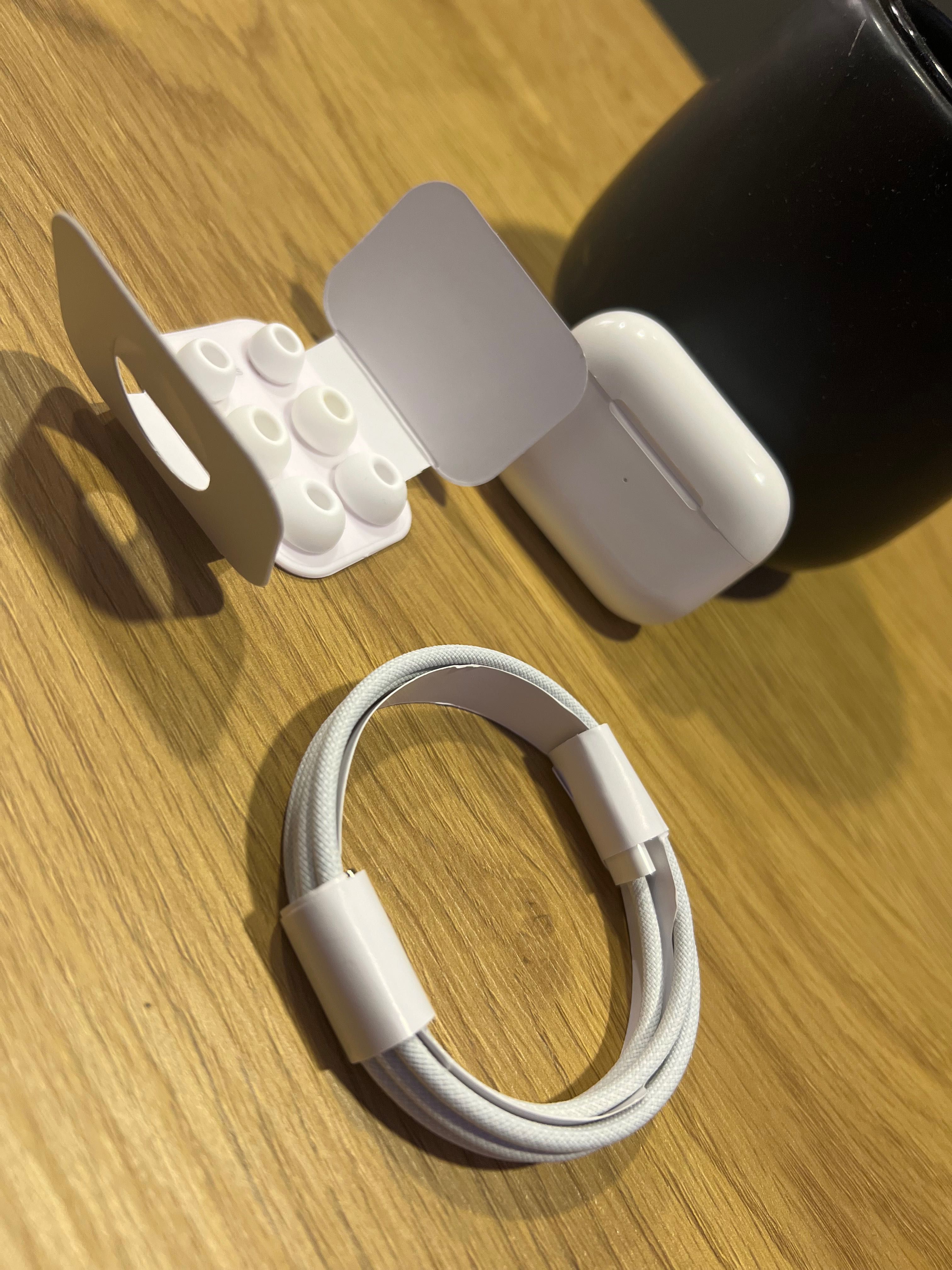 AirPods 2 Pro /реплики/