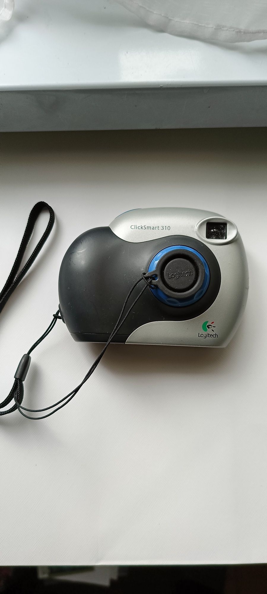Vând cameră foto digitală Logitech