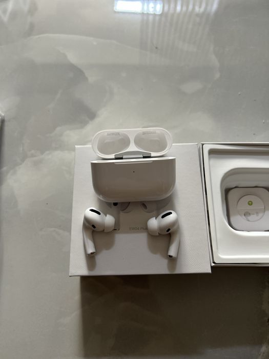 Casti AirPods Pro