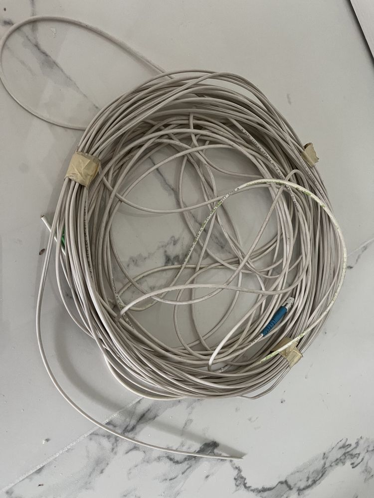 Оптичен кабел