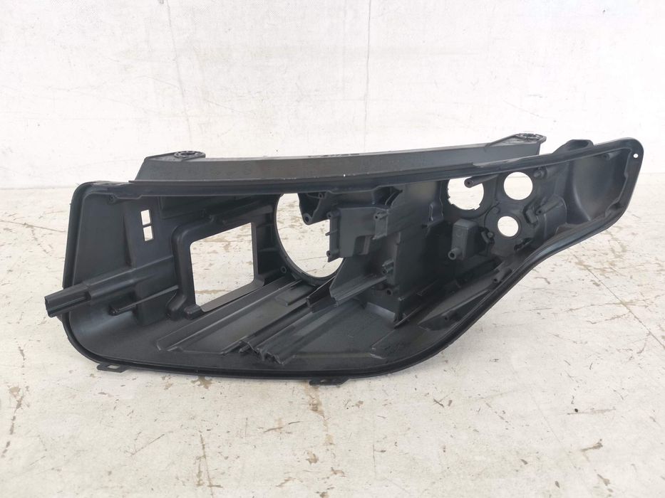 Корпус На Фар Ляв Ленд Роувър Рейндж Роувър Евок / Land Rover Range Ro