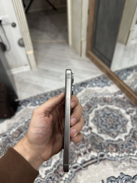 iPhone 15 pro max natural titanium