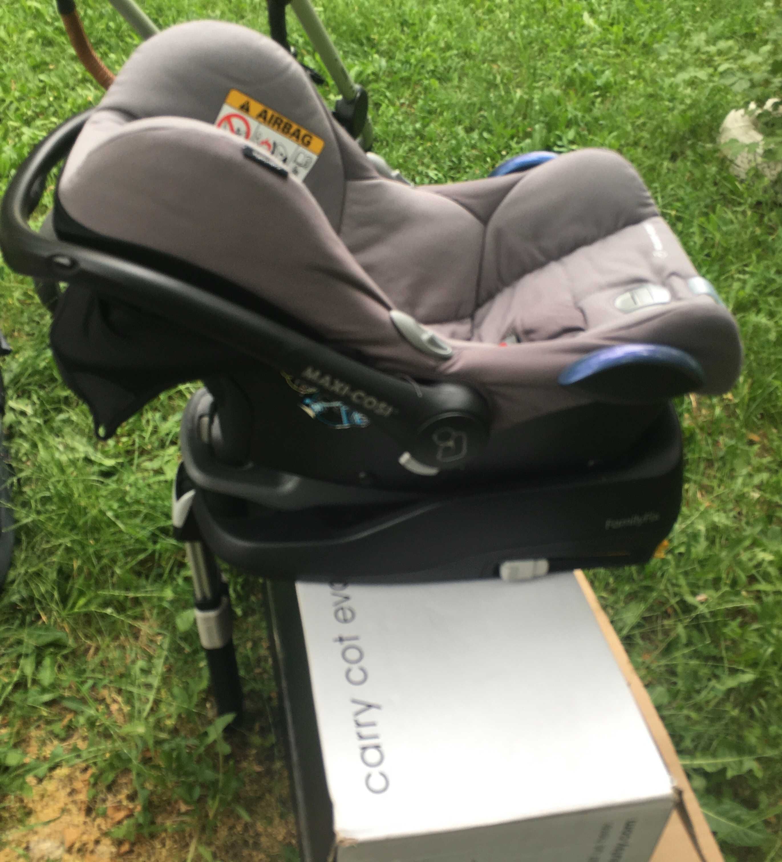 Бебешка количка 3 в 1 Mutsy Evo Industrial & Maxi Cosi Isofix