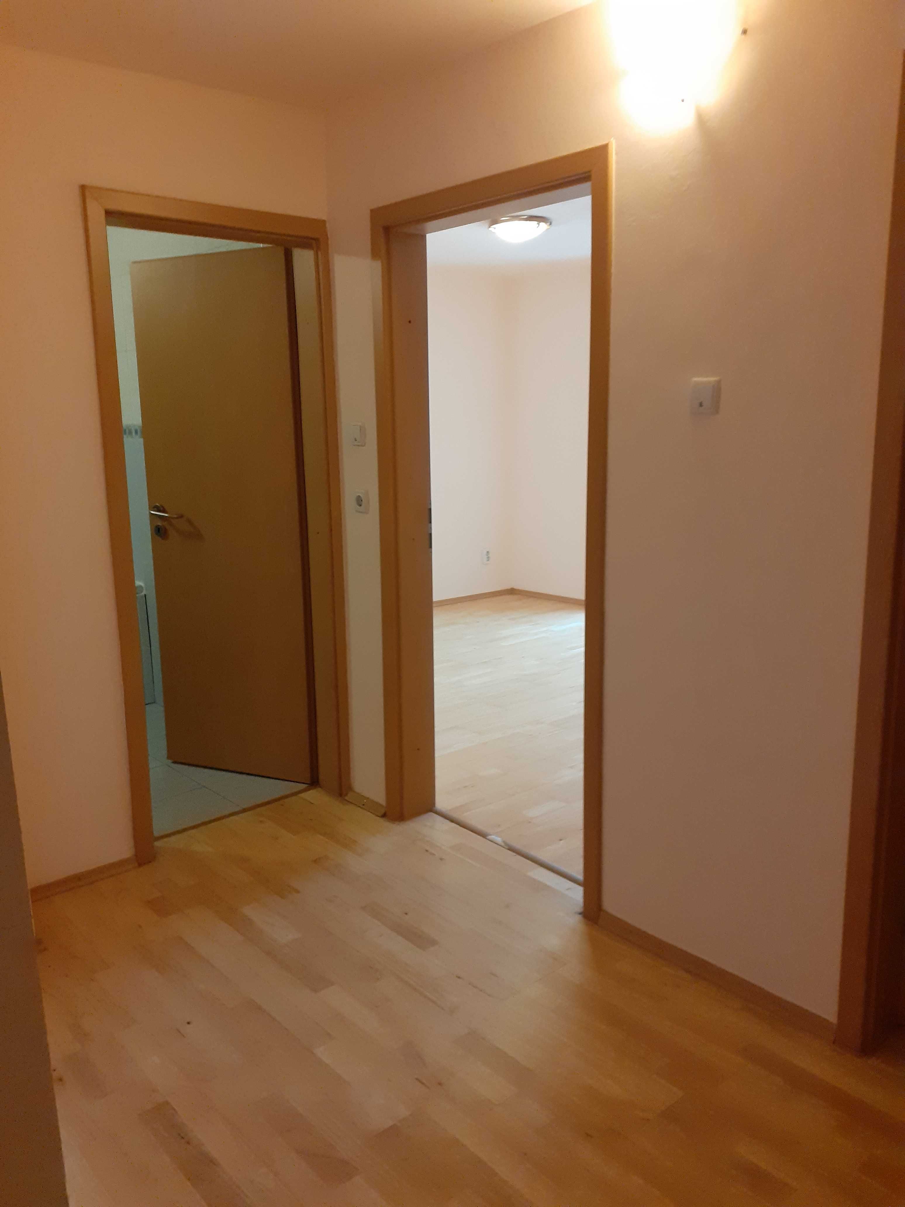 Direct Proprietar ap. 3 camere zona Steaua, decomandat, 78 m,renovat