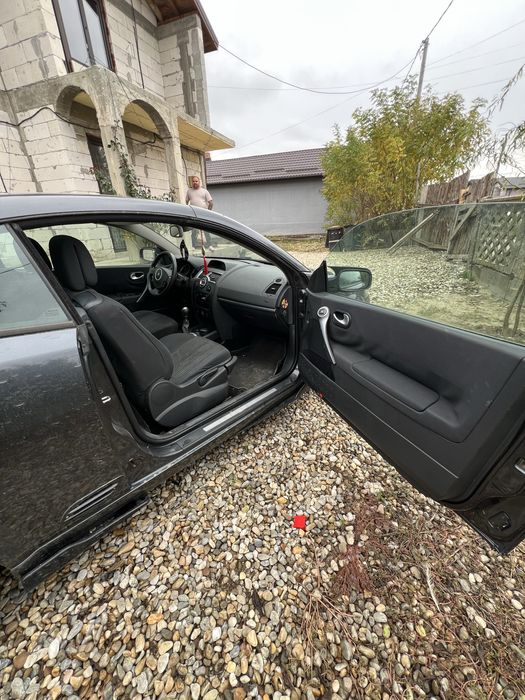 Megan 2 Cabrio pret negociabil