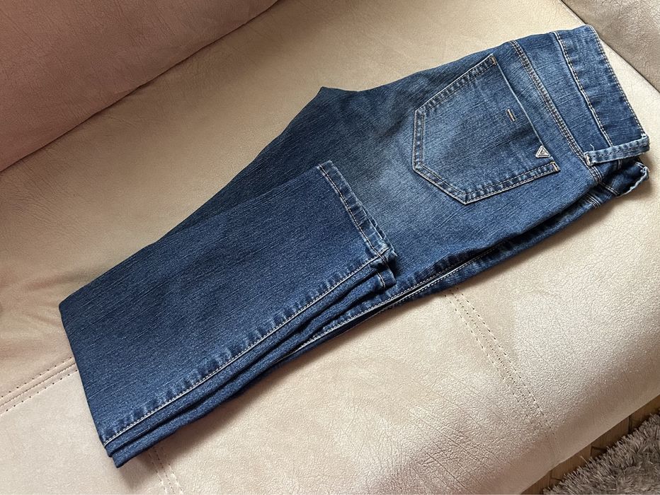 Blugi Guess skinny