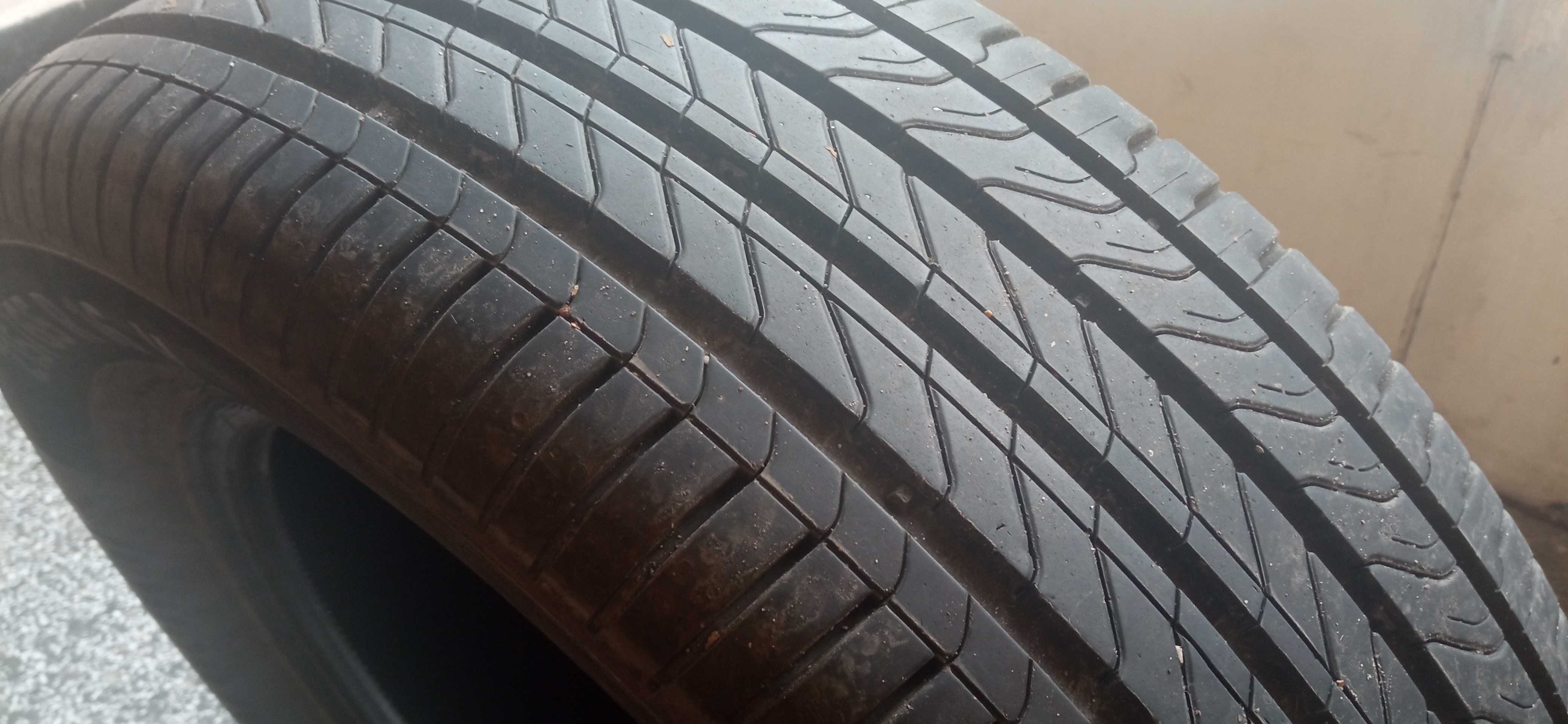 Летни гуми Continental Ultra contact 
215/65R16 H