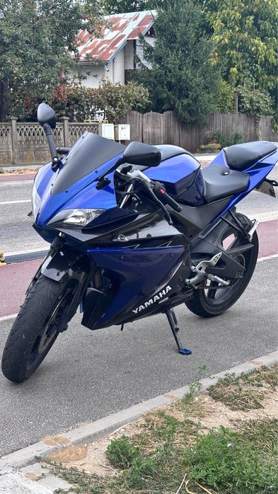Yamaha yzf r125cc an 2011