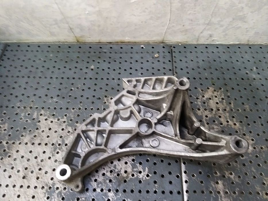 Suport motor 1.6 tdci audi q3 8u 03l199207