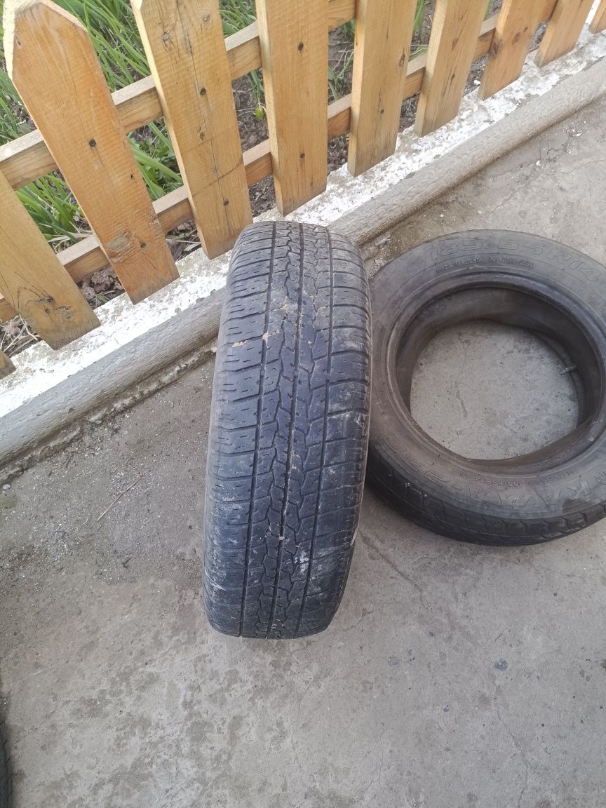 Продам шины в хорошем состояние