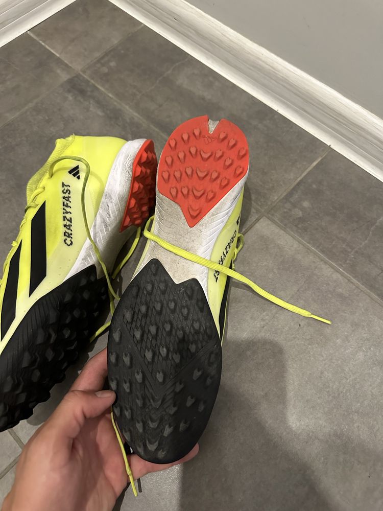 Футболни обувки Стоножки Adidas Crazy Fast