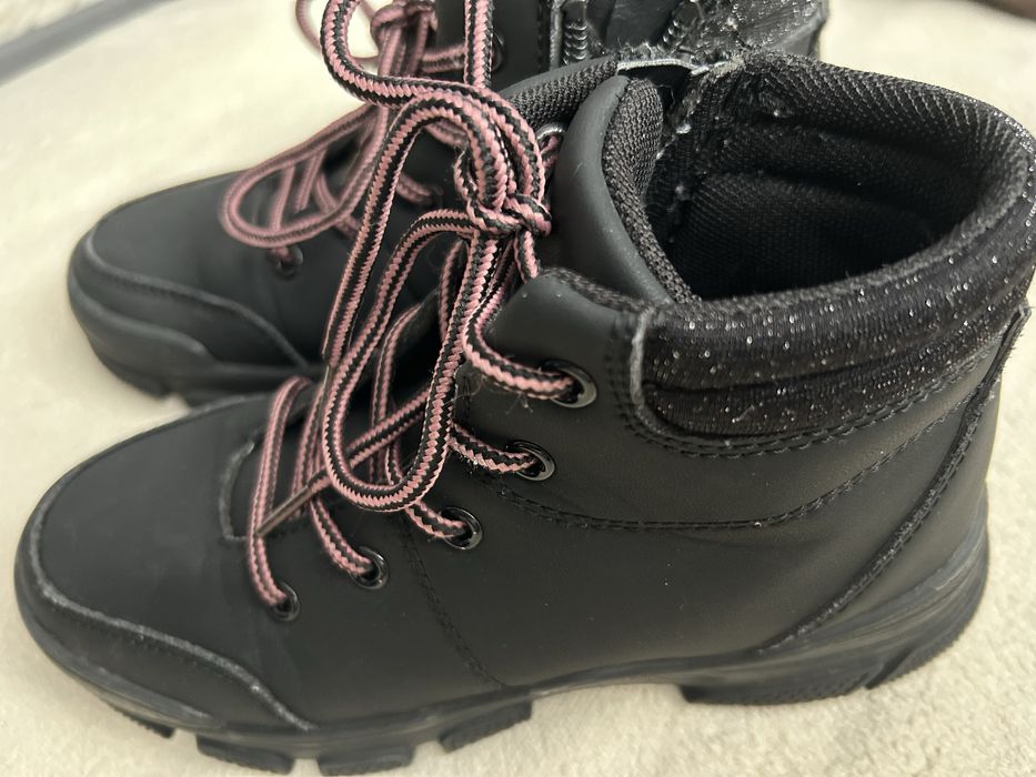 Ghete fete RESERVED marimea 33