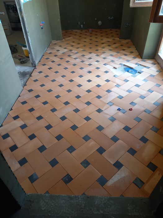 Meserias amenajari interioare exterioare