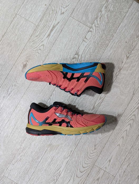 Кросовки Li-Ning (12 US/ 46.5 / 29.5 см) почти новые