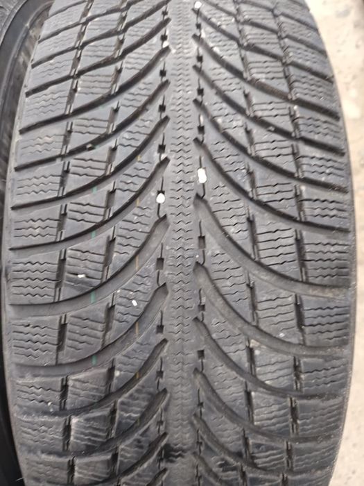 235/65/17  4 броя Michelin Latitude.Гумите са в много добро състояние,