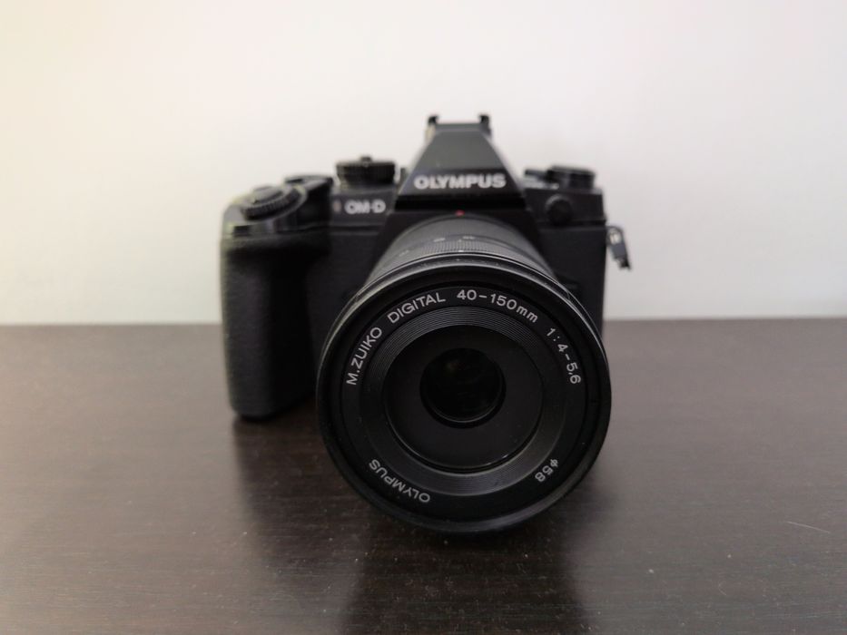 Olympus OM-D E-M1 + Obiectiv 40-150mm CADOU