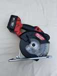 Milwaukee M18 FMCS circular de metal