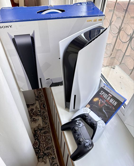 PlayStation 5 Disc 8K +2 Джойстик