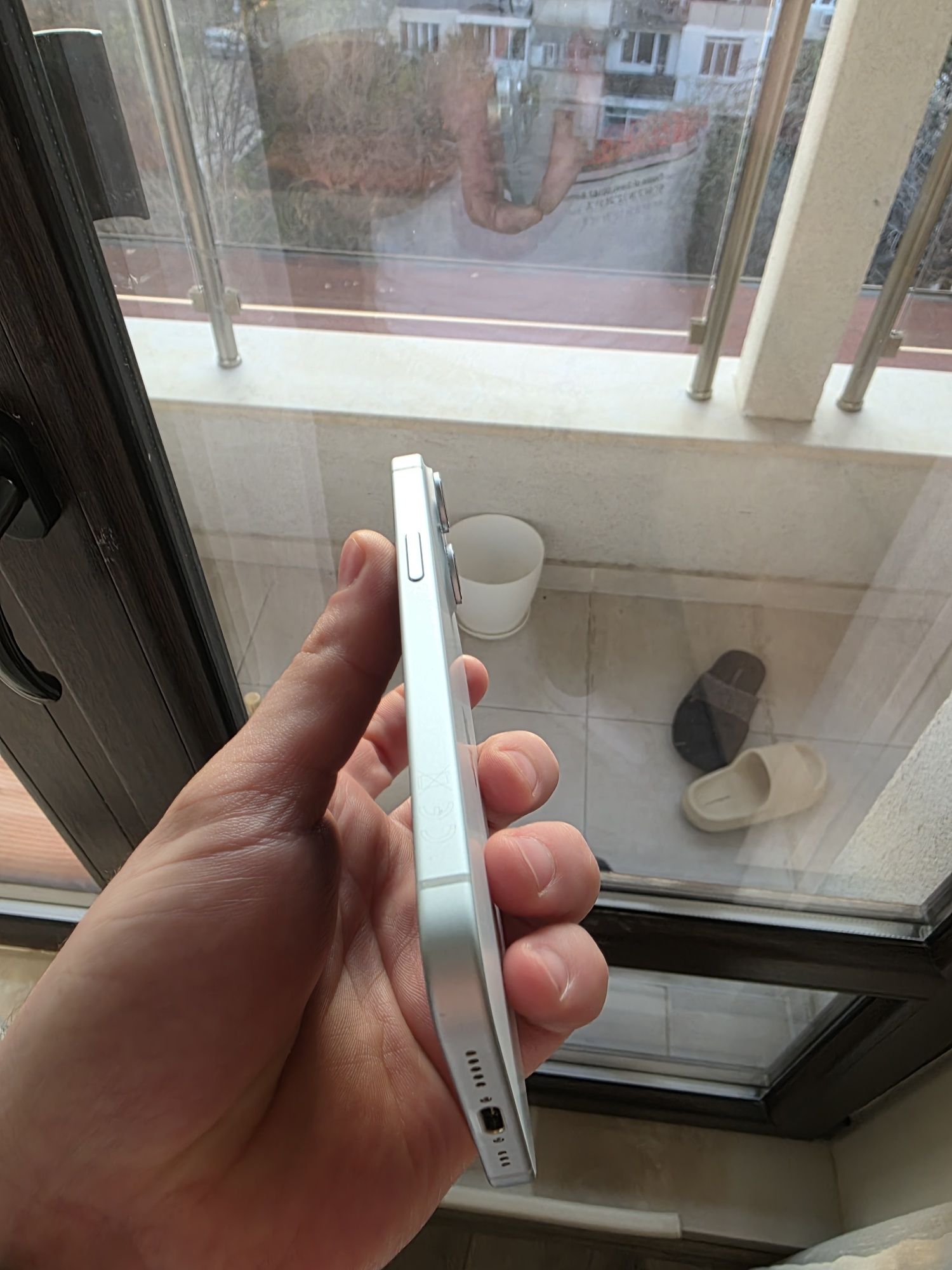 Iphone 15 с гаранция