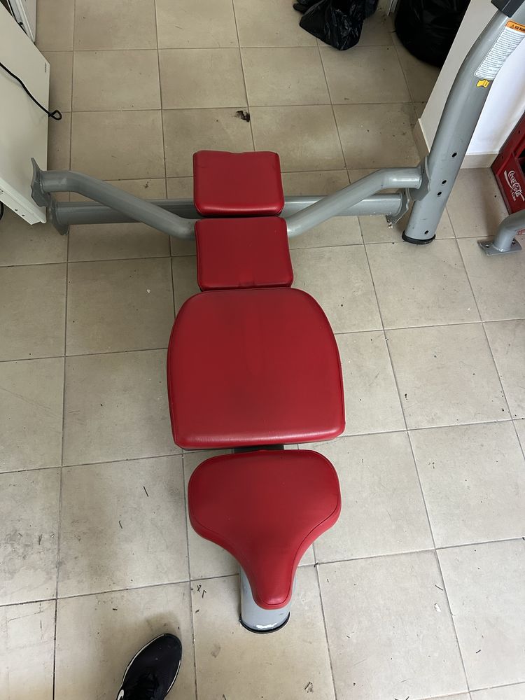 Продавам нова права лежанка