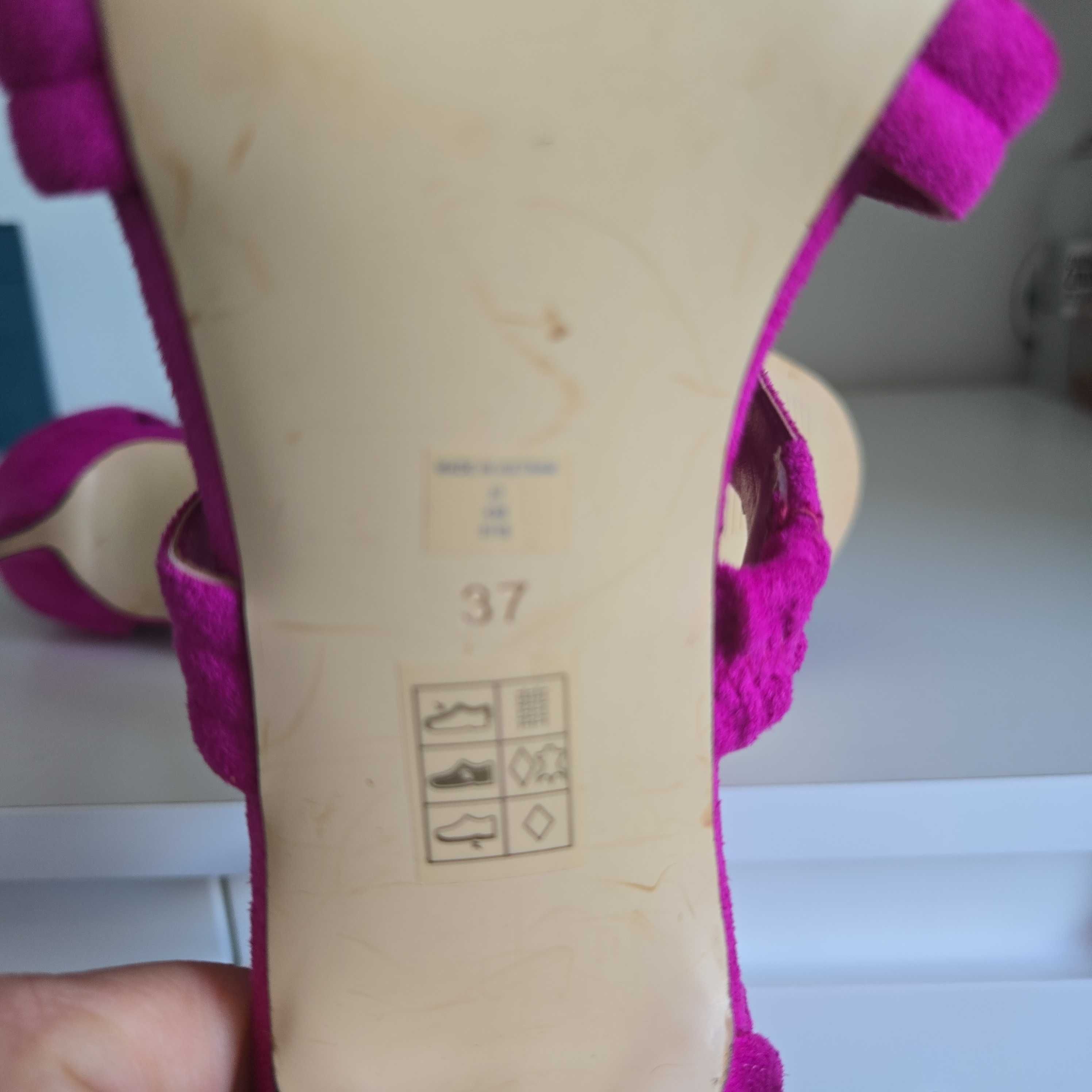 Guess sandals pink