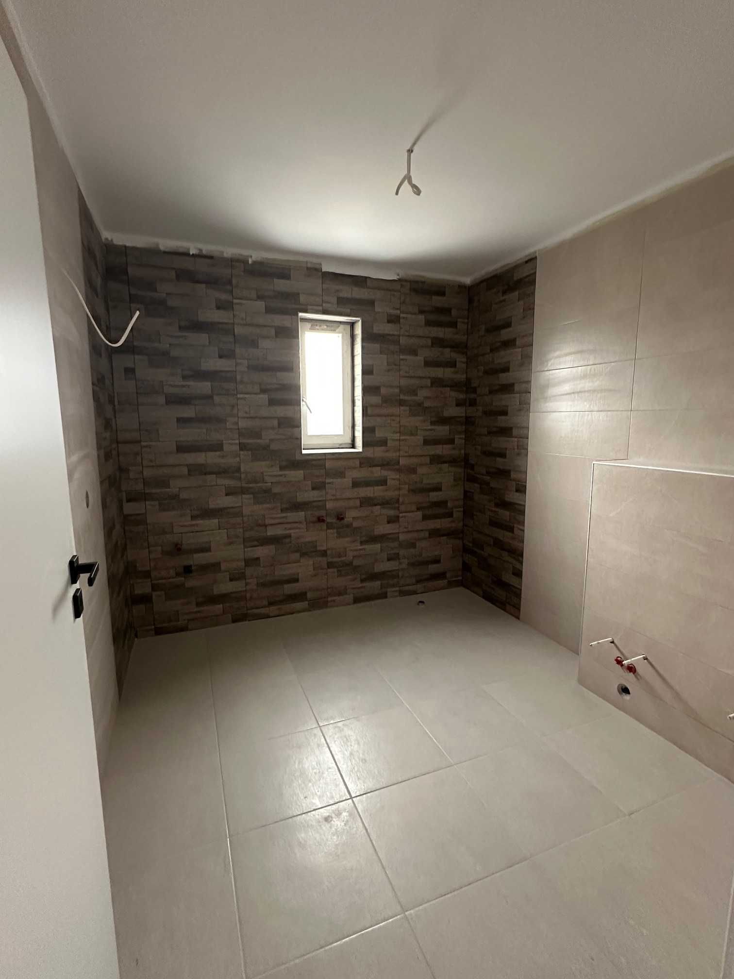 Vand casa tip duplex 4 camere - 2 bai - 105 mp - Rasinari