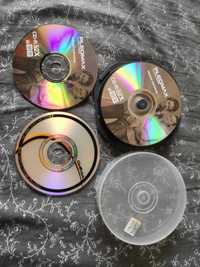 4 CD-R si 8 DVD-R