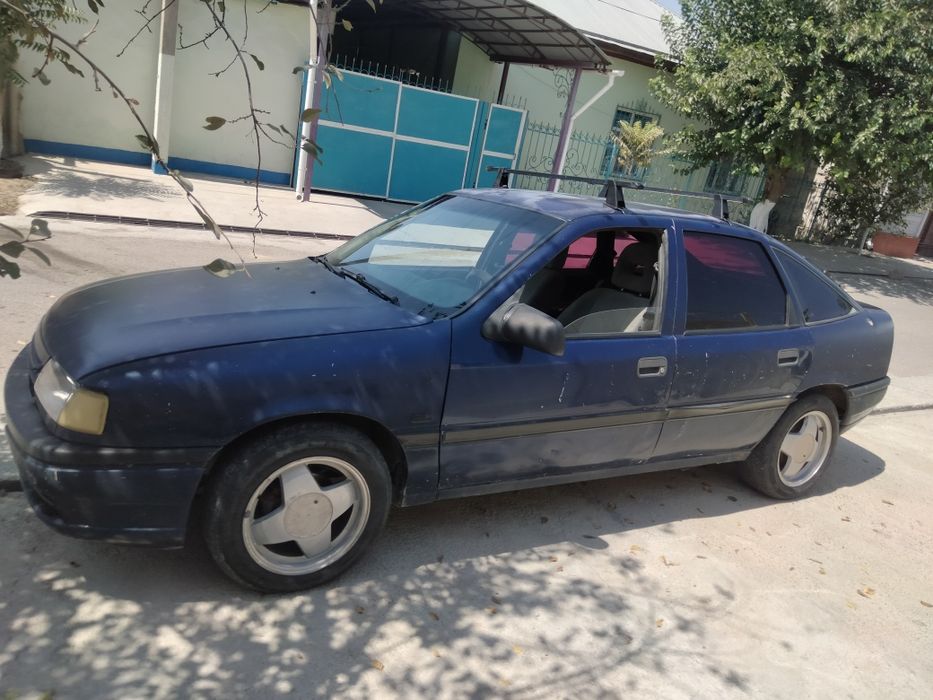 Опел вектра сатылады, 1,6 жүріп тур, келесің мініп кетесін