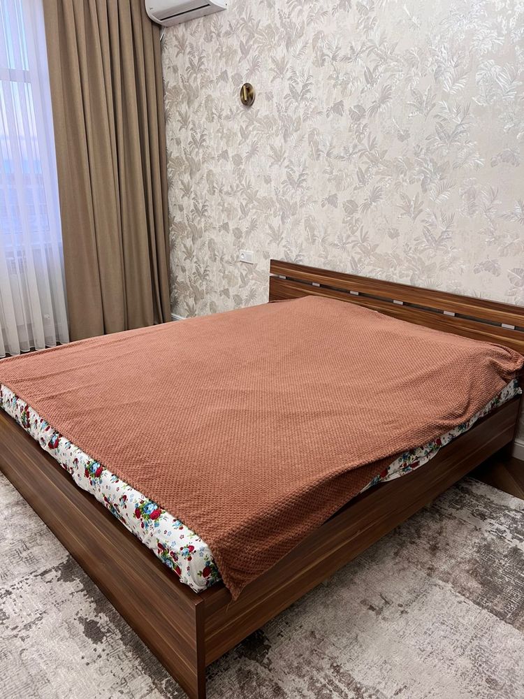 двухспальный кровать