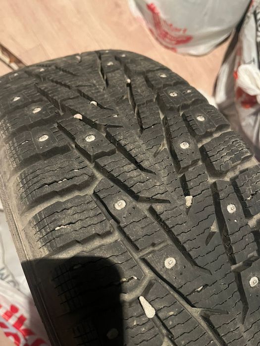 Nokian Nordman 7 SUV 225/60 R18 104T с шипами