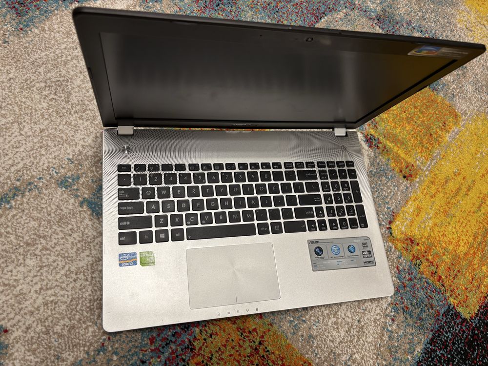Laptop Asus R501VB-S3171D cu procesor Inte