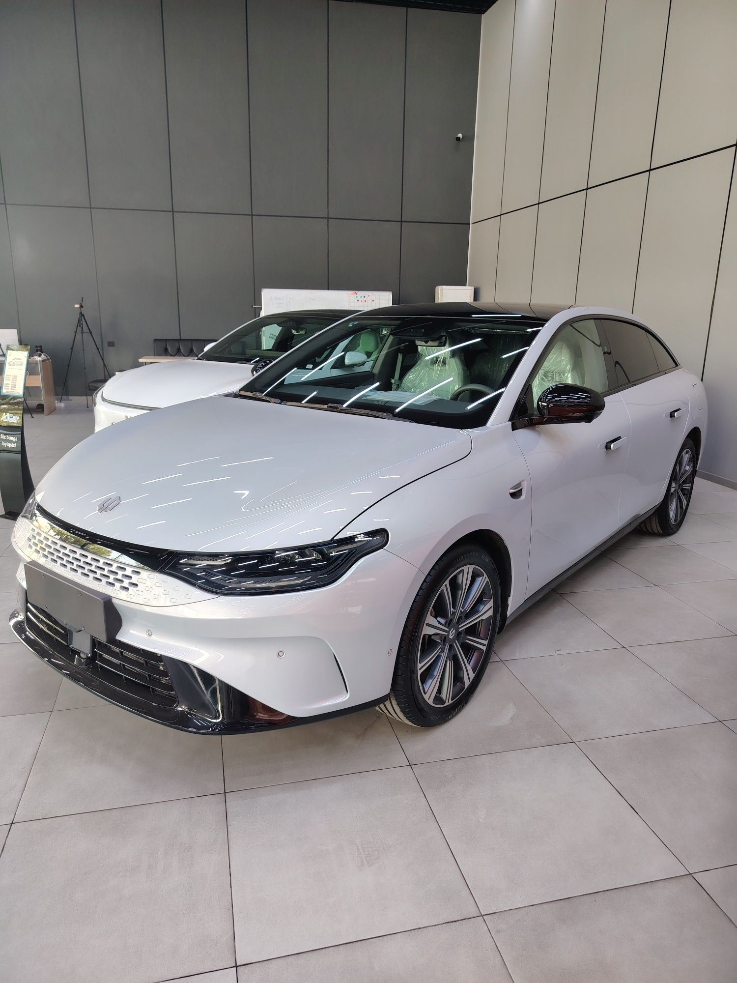 LEAPMOTOR C01 (hybrid)