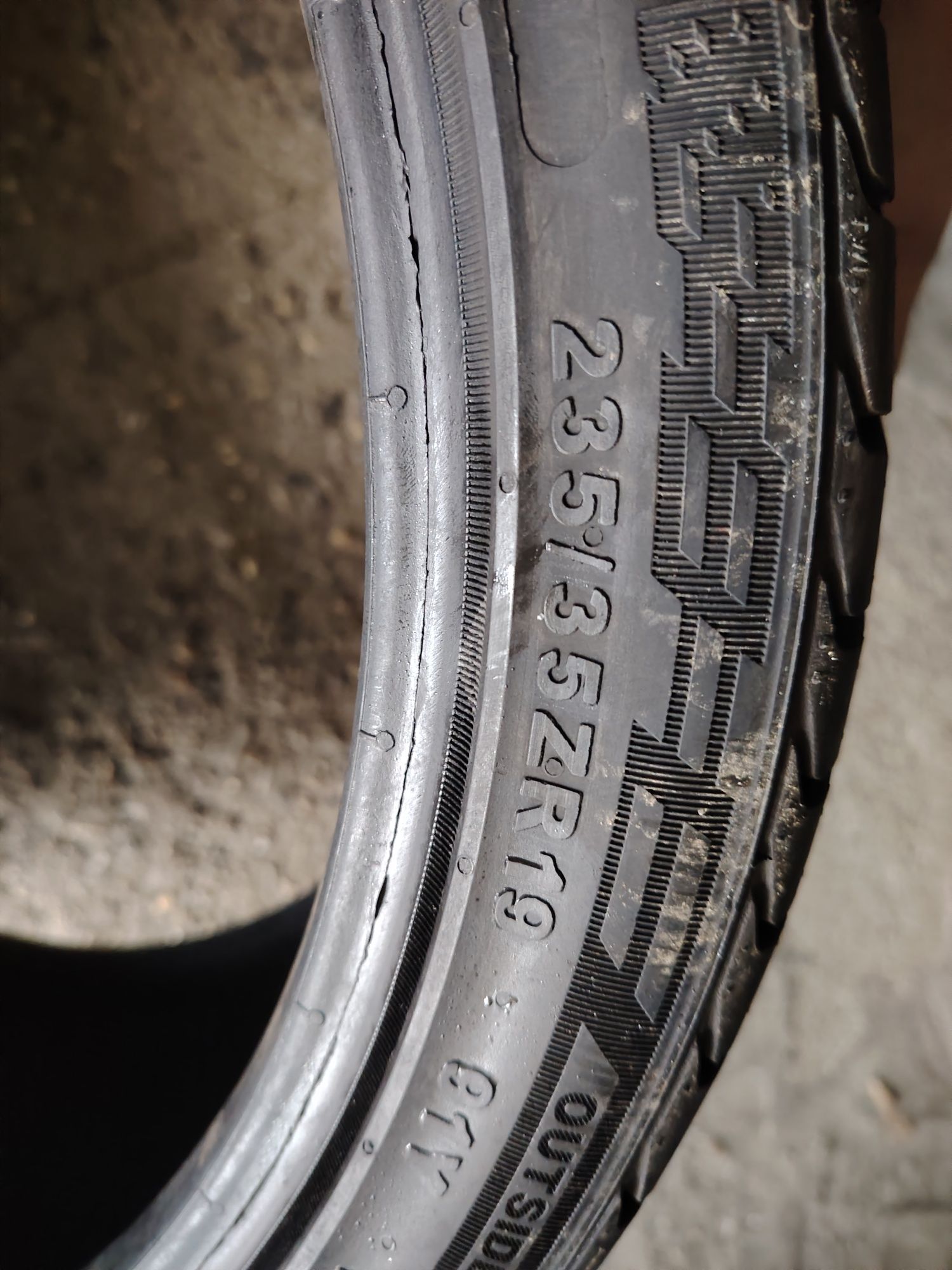 235/35 R19 Berliner SummerUHP M+S dot 2021 cu buza