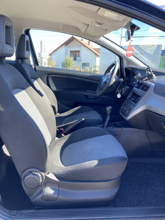 Vând Fiat Grande Punto 1.3 Multijet 2010 Coupé