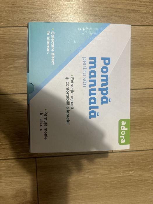 Pompa manuala pentru san Adora