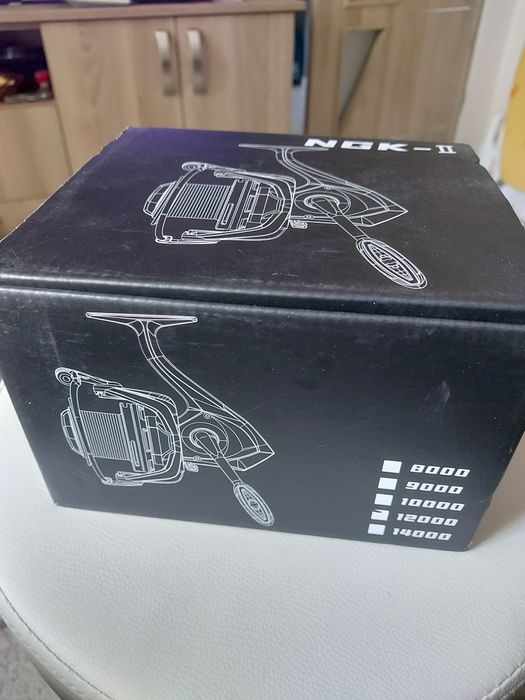 Vând mulineta NGK II 12000