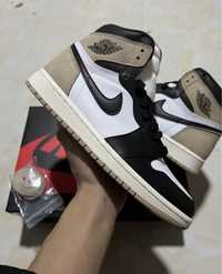 Air Jordan 1 Retro High OG Latte