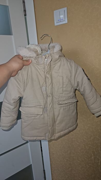 Продам детскую куртку