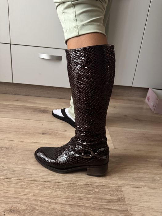 Ботуши естествен лак